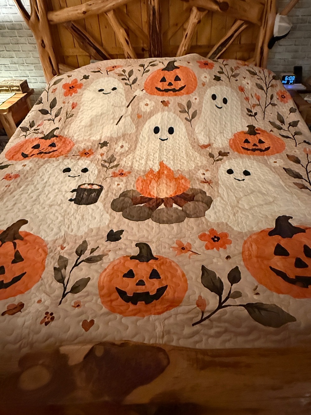 Halloween Pumpkin & Ghost Quilted Fall Comforter SizeQueen / Full
